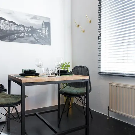 Cesar Apartment